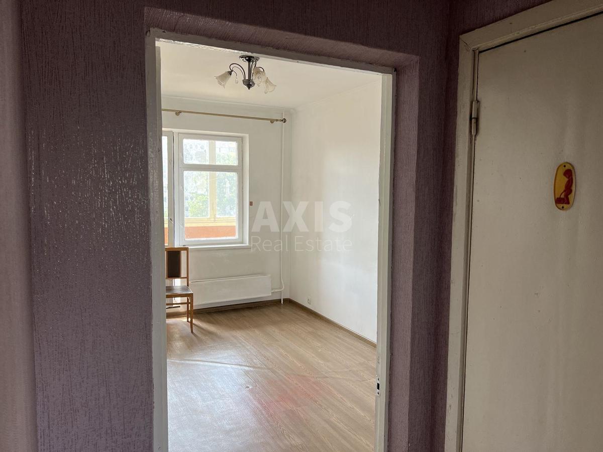 3k apartment vul. Bal'zaka Onore de 380