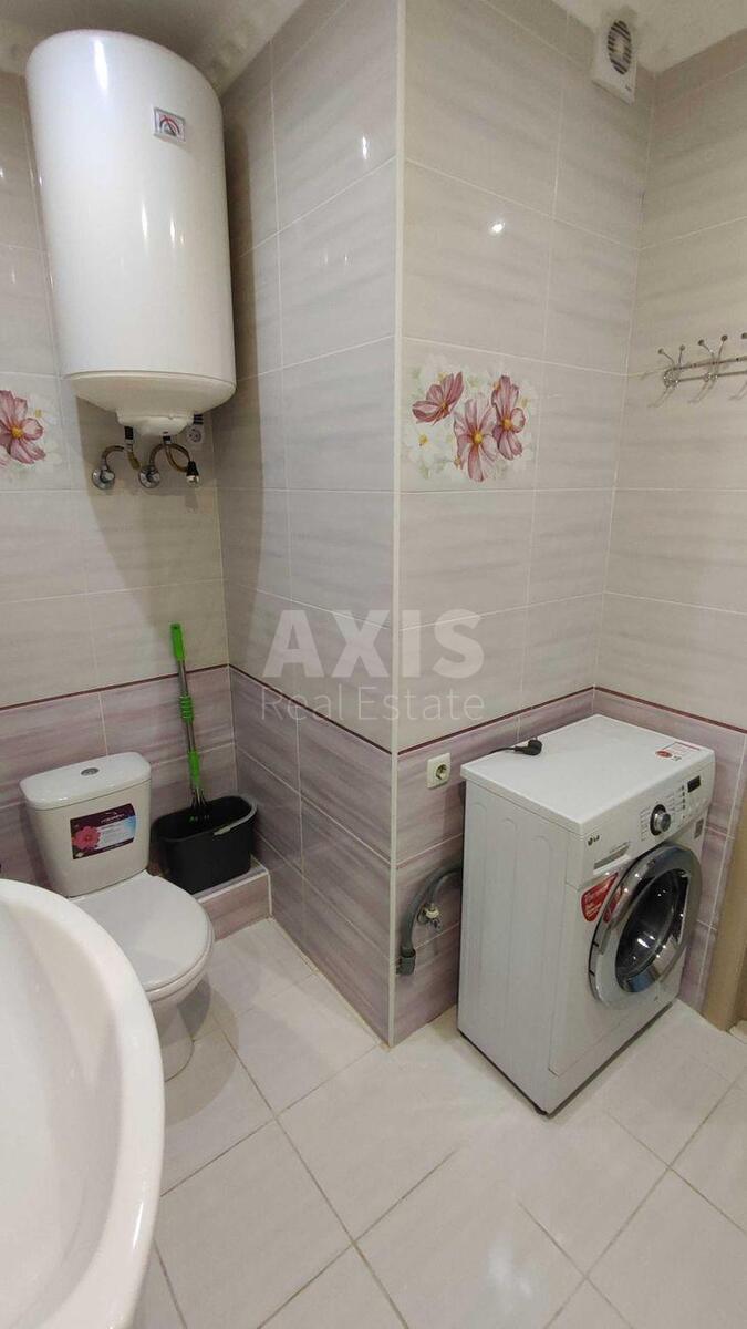 1k apartment vul. Malevycha Kazymyra 89622238