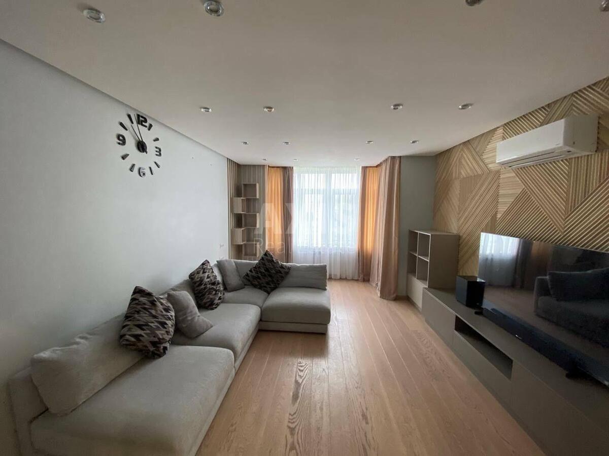 2k apartment vul. Lypkivs'kogo Vasylja Mytropolyta 37В
