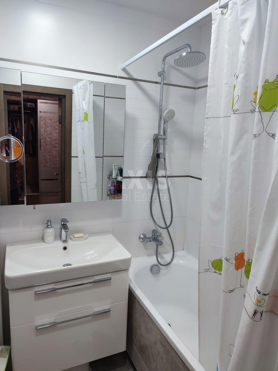 1k apartment vul. Yulia Zdanovska 36В9