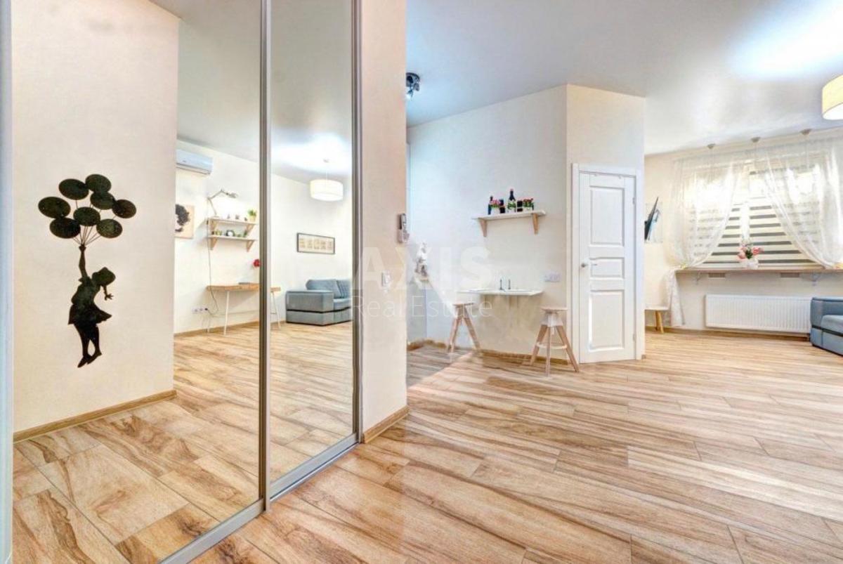 2k apartment vul. Barbjusa Anri 530