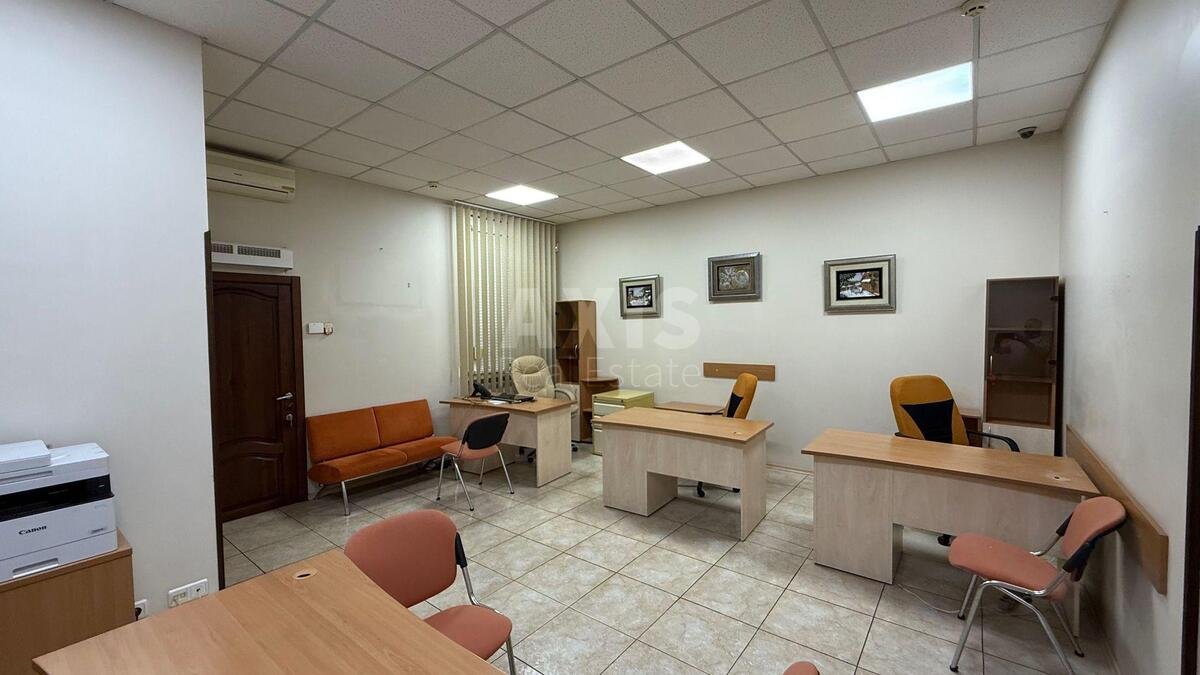 Trade object vul. Dilova 5, 213m2585626