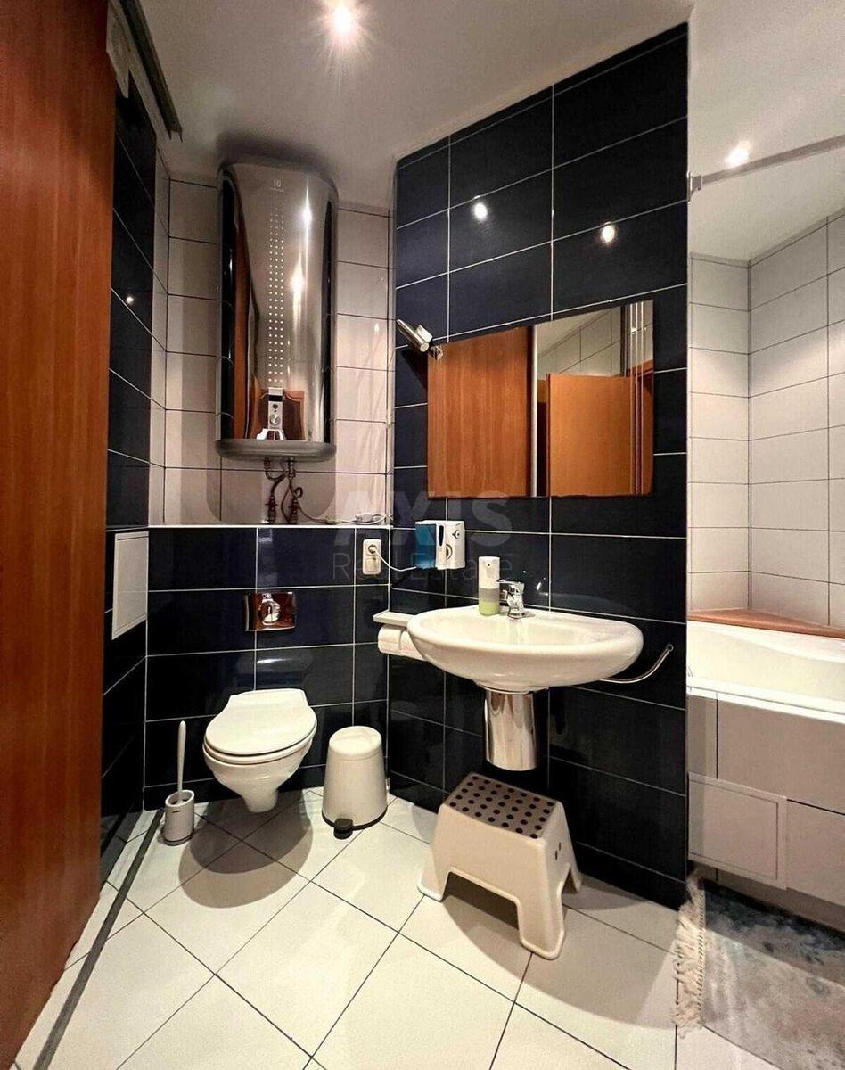 3k apartment vul. Ahmatovoi' Anny 47628858