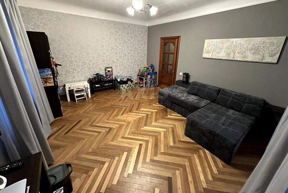 2к квартира ул. Донецкая 180