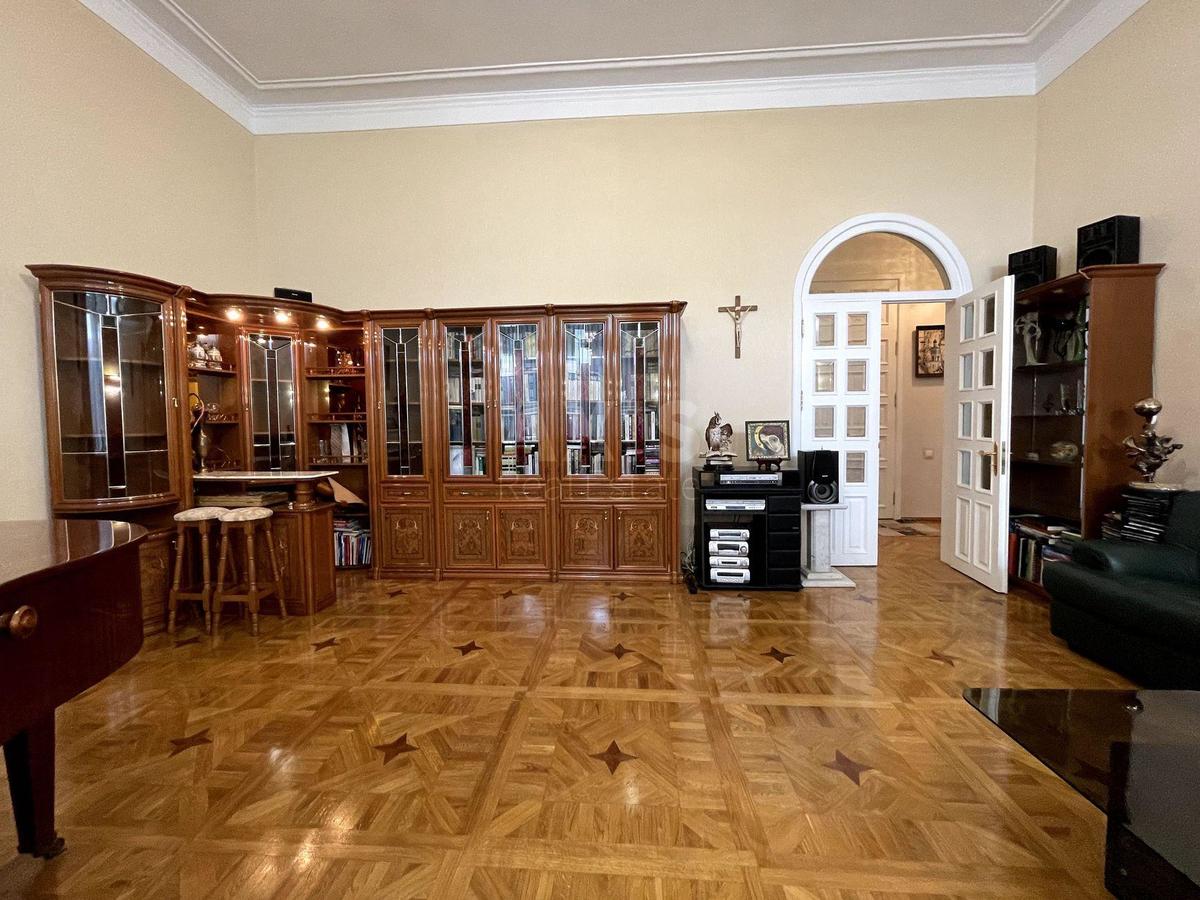 2k apartment vul. Gorodec'kogo Arhitektora 92