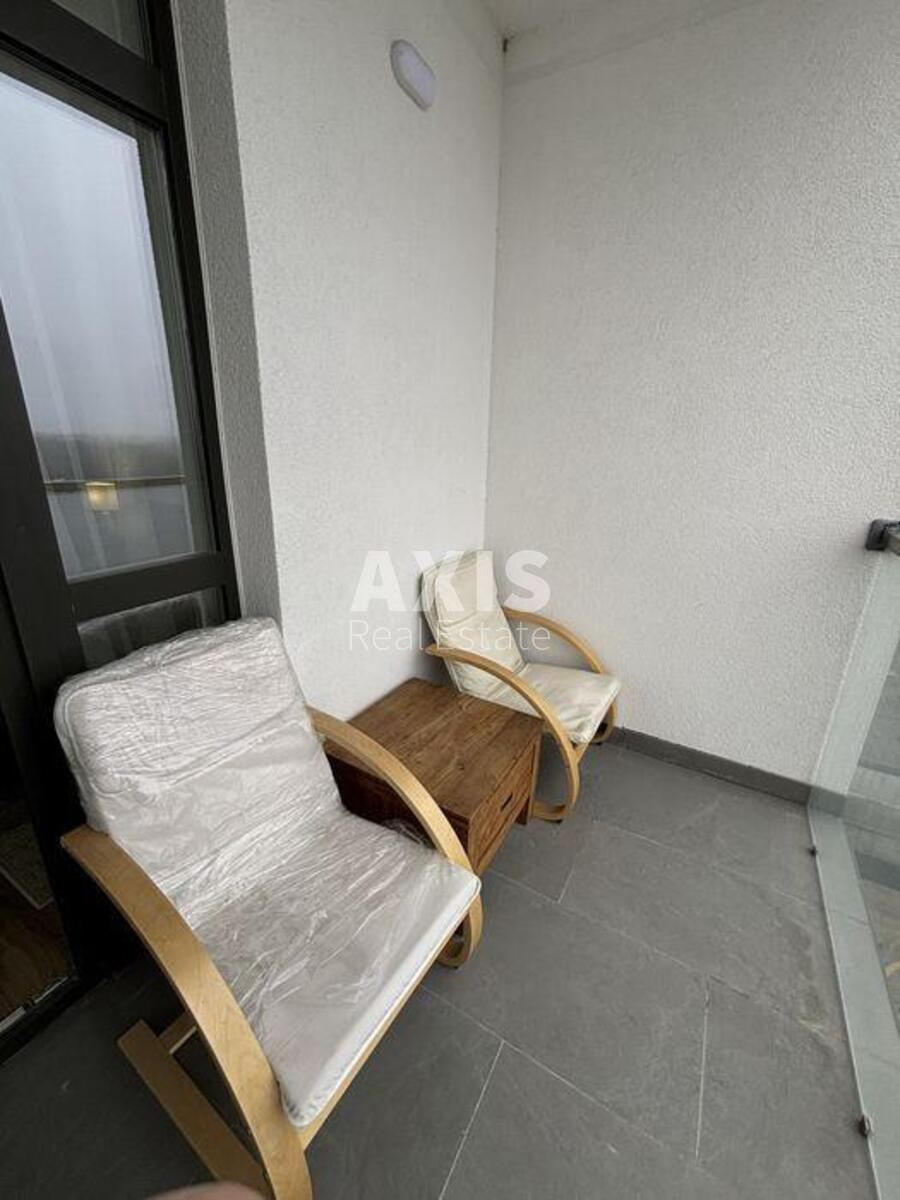 2k apartment vul. Mykil's'ko-Slobids'ka 116