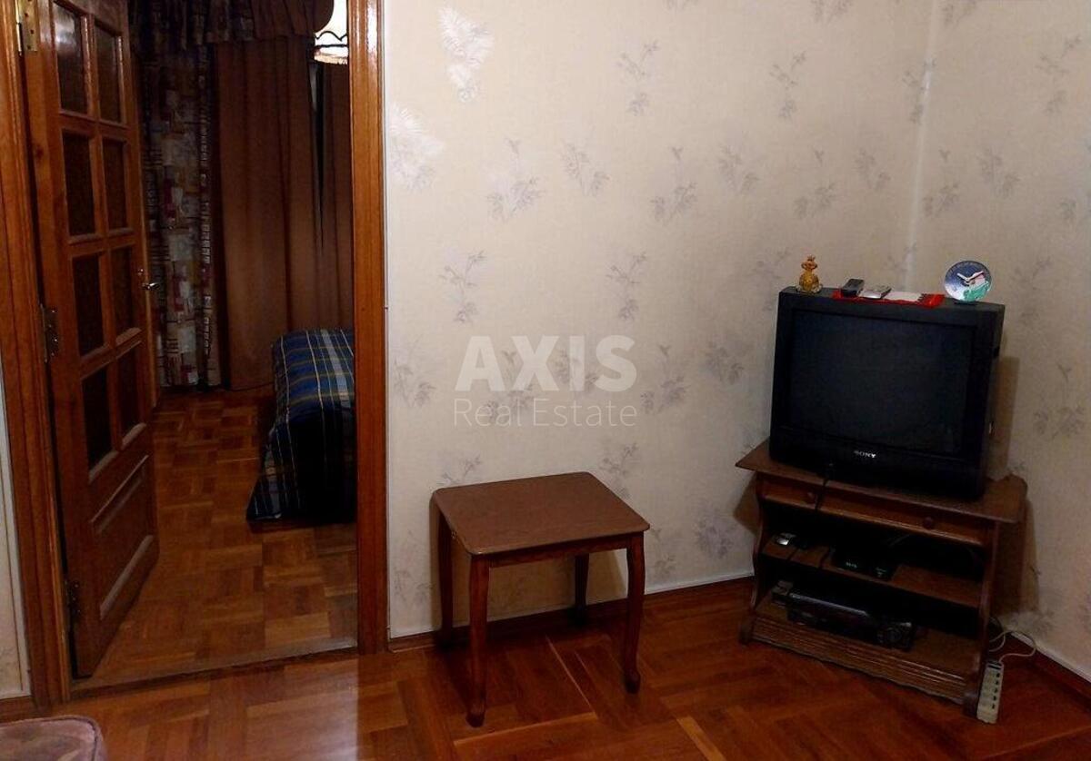3k apartment vul. Lavruhina Mykoly 1111