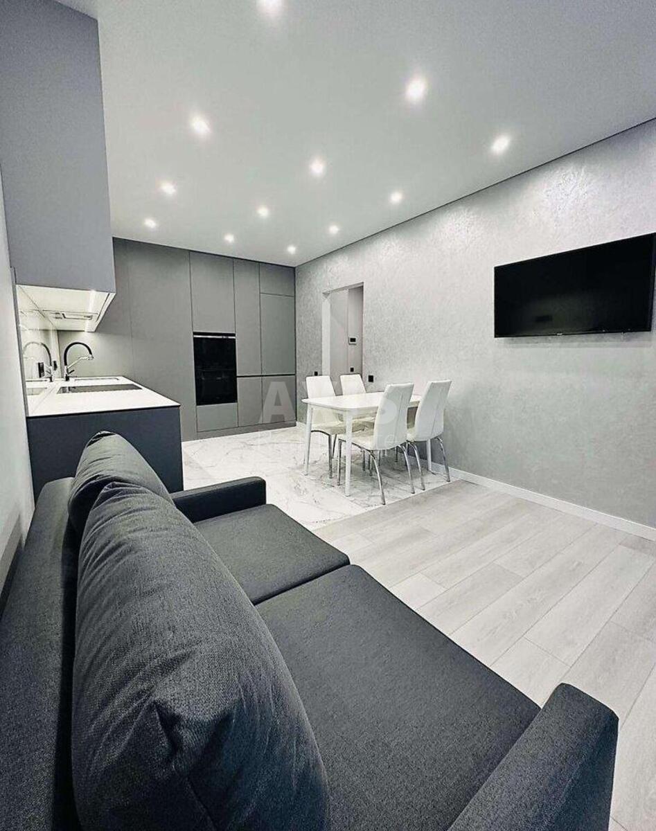 2k apartment vul. Vsevoloda Zmijenka 19591042