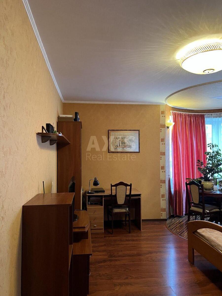 2к квартира наб. Днепровская 262