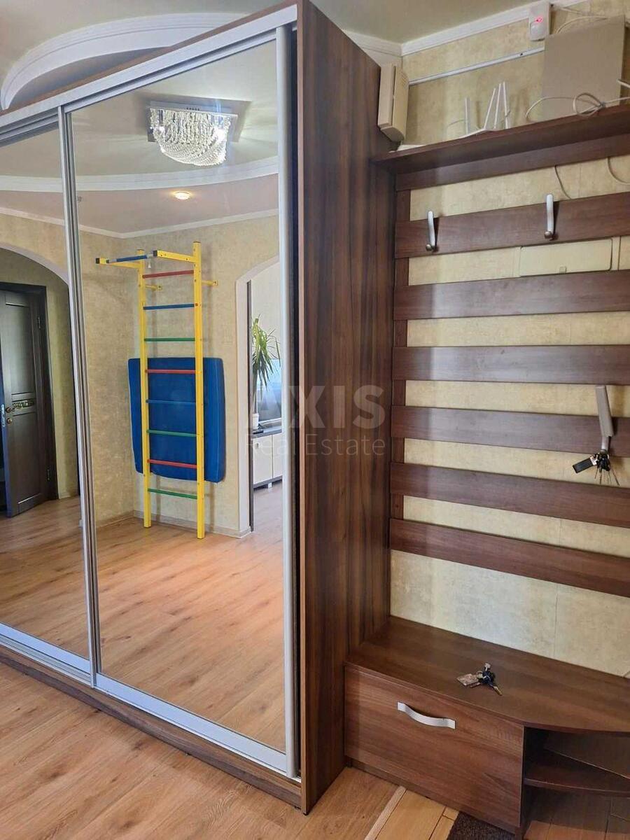 3к квартира ул. Пулюя Ивана 1625599