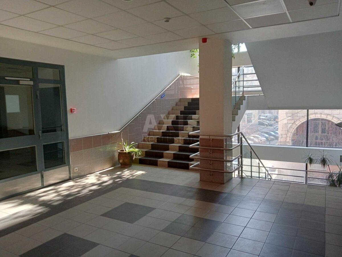 Office vul. Hreshhatyk 19А, 750m29