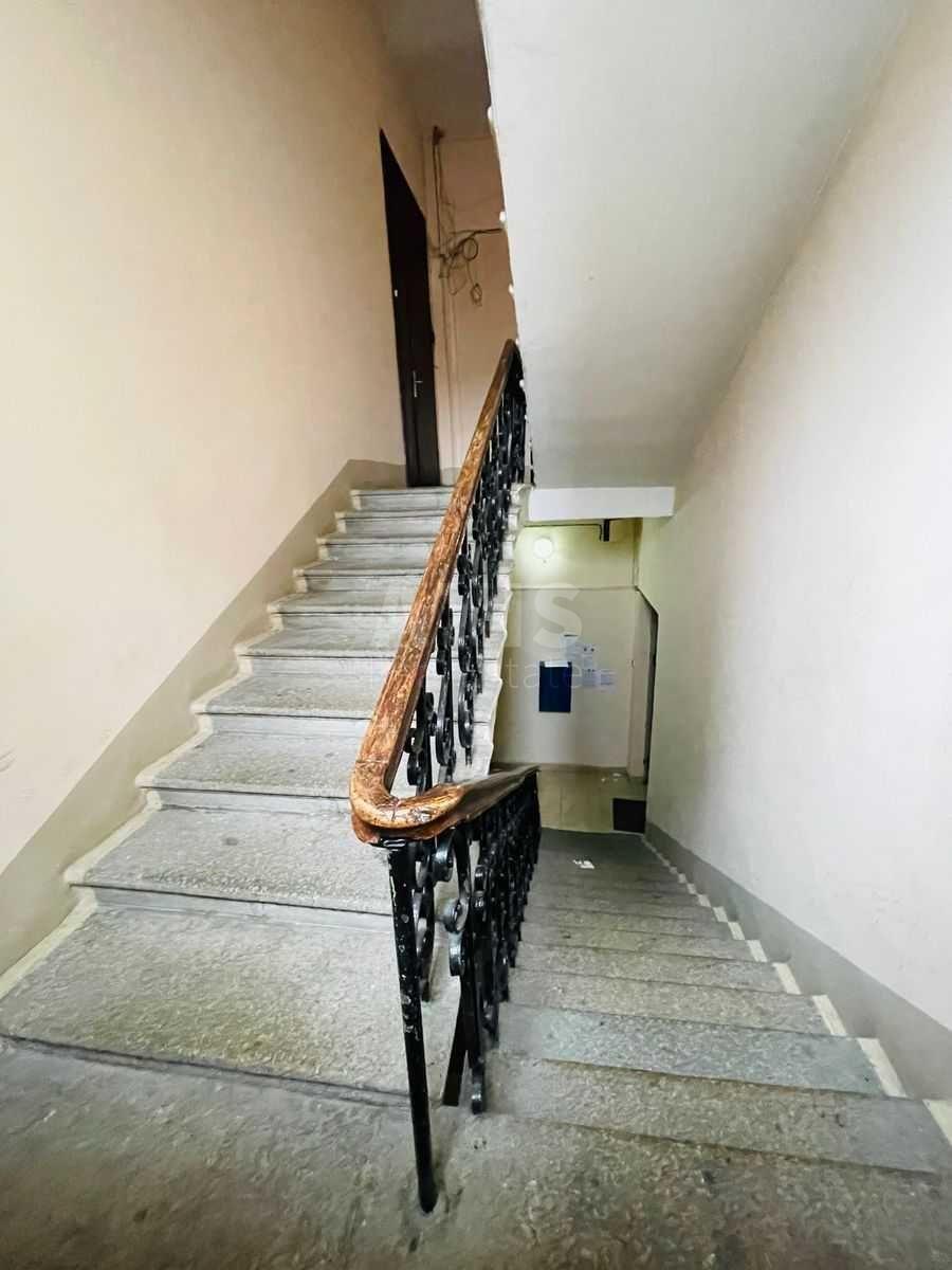 3k apartment vul. Kruglouniversytets'ka 611