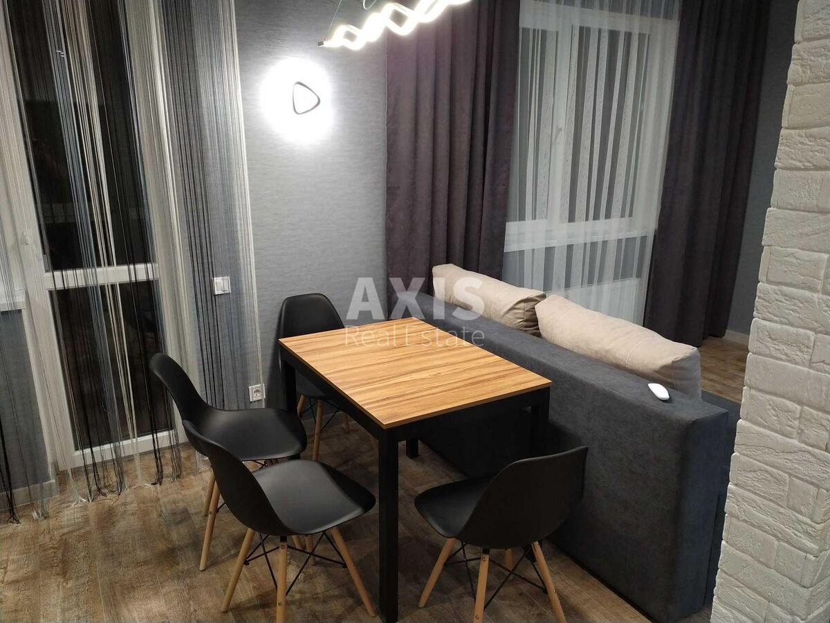 1k apartment vul. Grechka Marshala 10Б481010