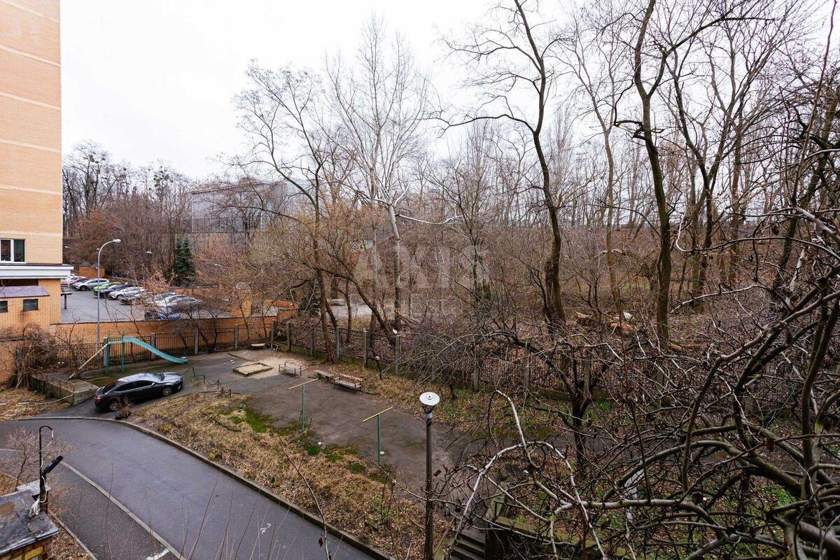 3k apartment vul. Barbjusa Anri 5Б5783311