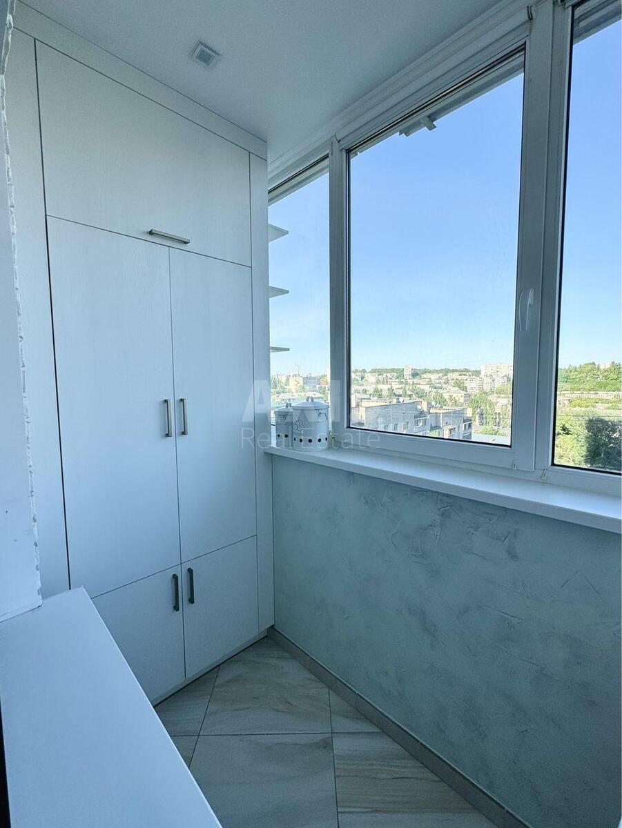2k apartment vul. Dragomyrova Myhajla 2А13