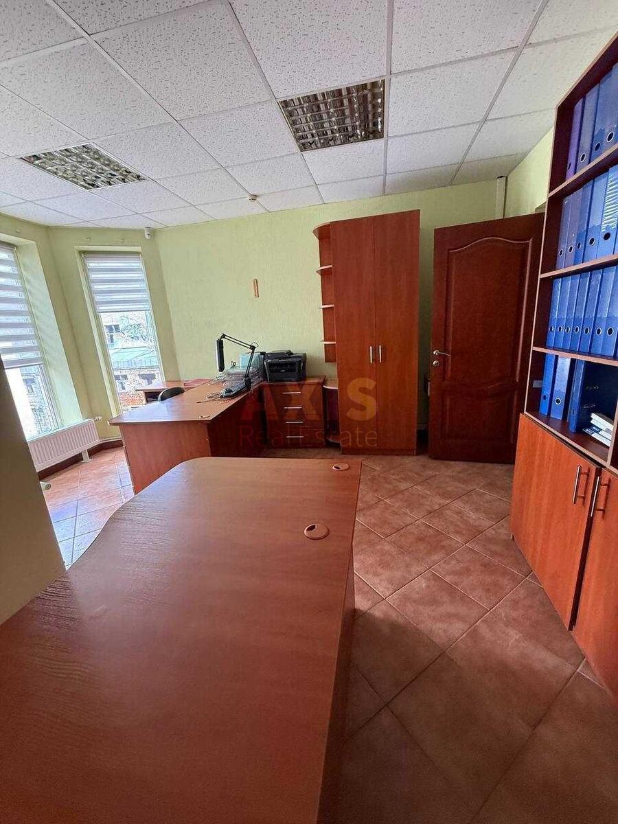 Office vul. Nyzhn'ojurkivs'ka 37, 745m2630528