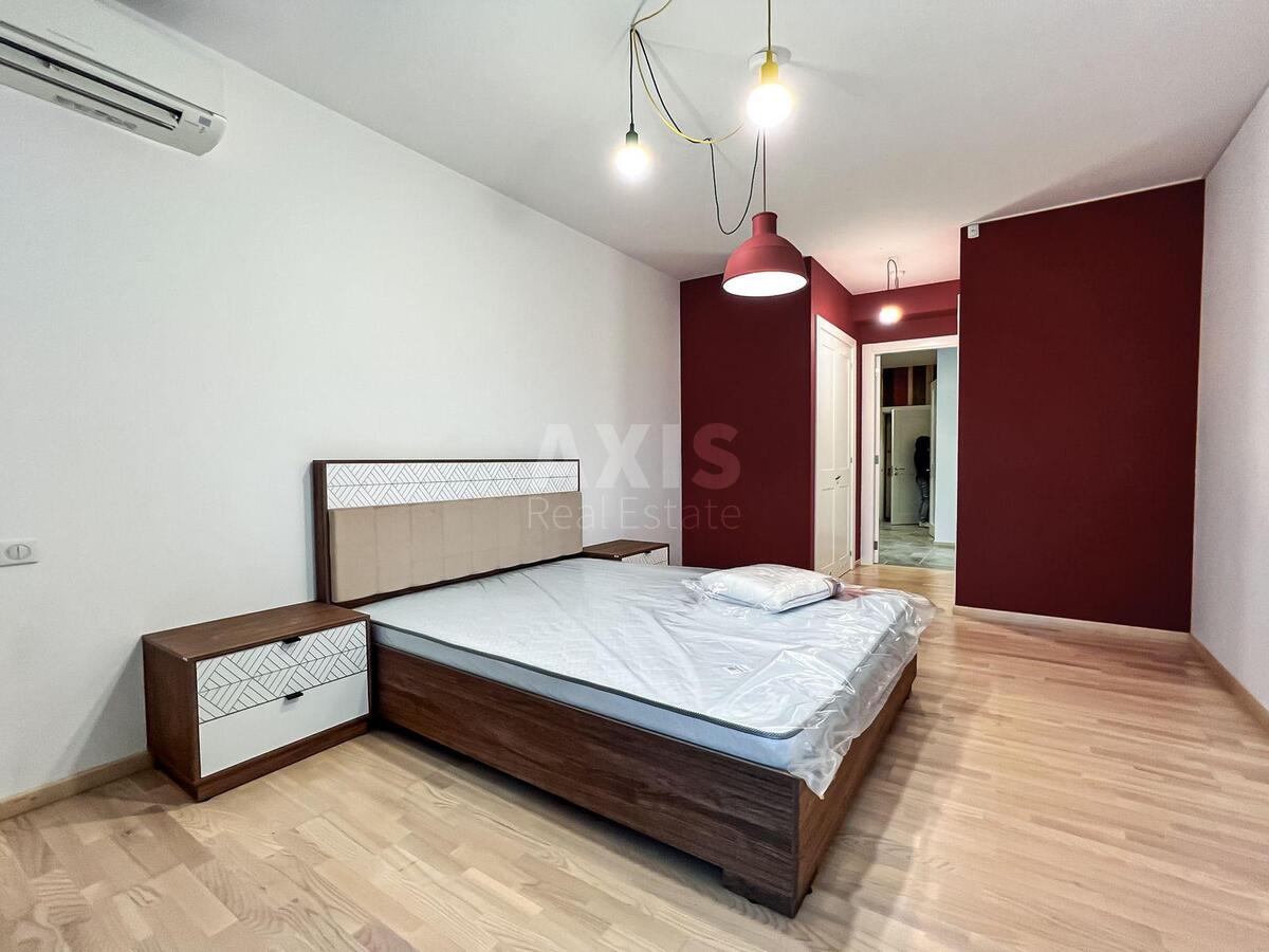 3k apartment vul. Turgenjevs'ka 46/118