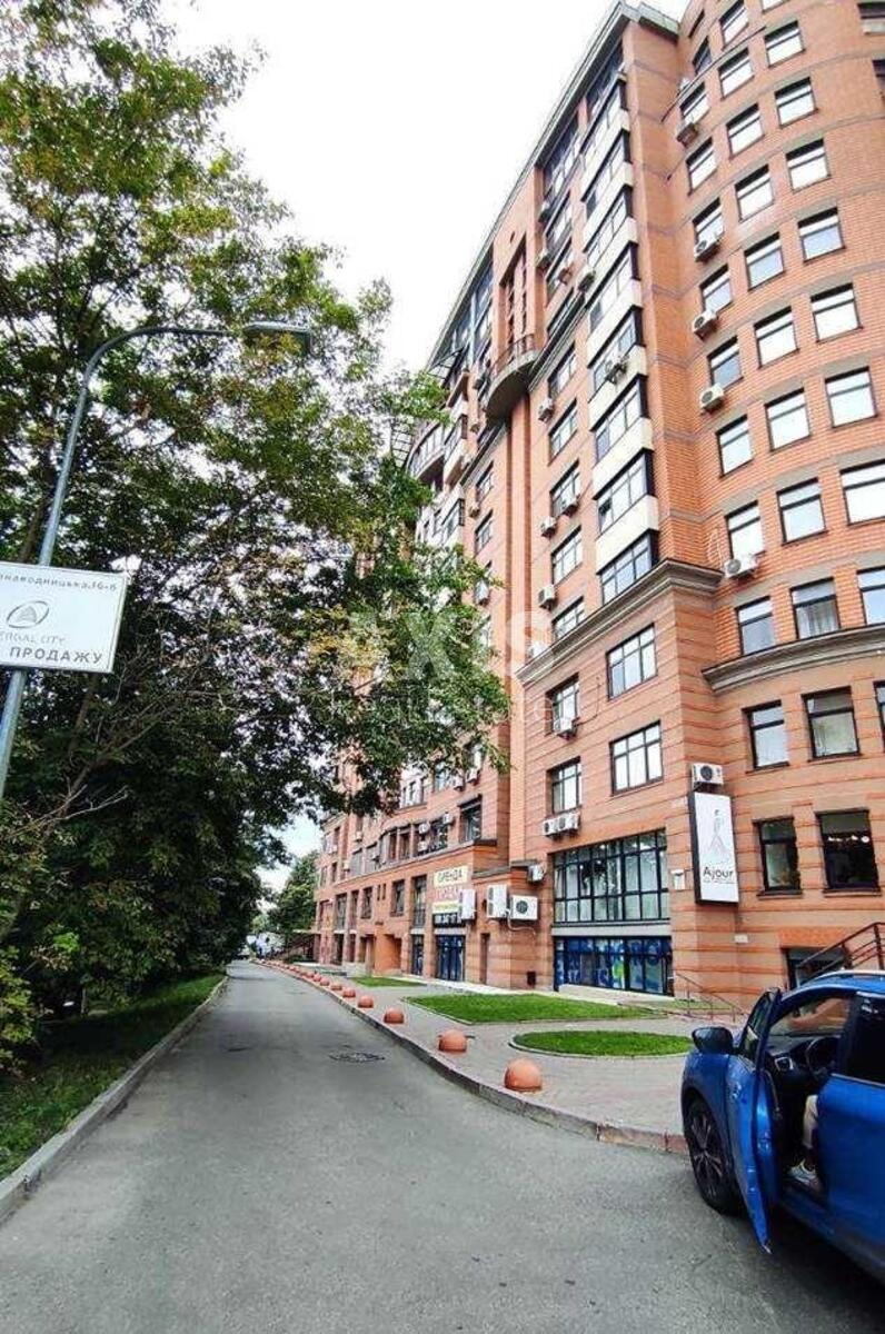 Об'єкт торгівлі бул. Дружби Народів 24/2, 80м2