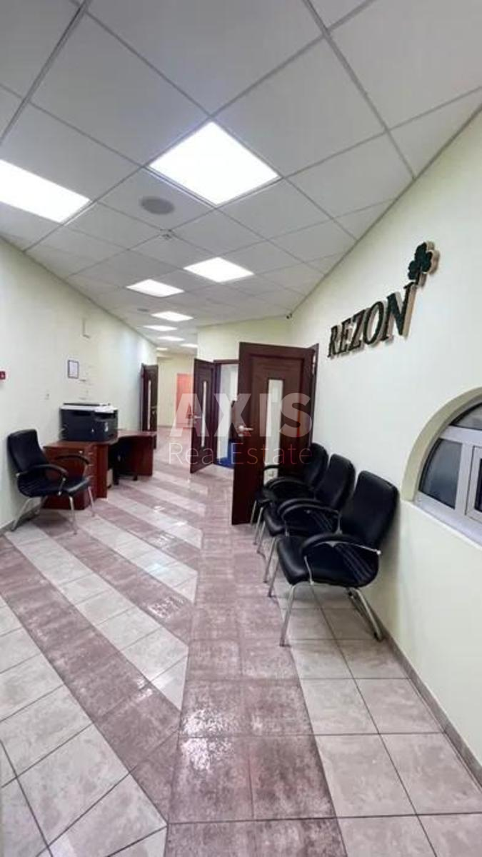 Office vul. Velyka Vasyl'kivs'ka 62/64, 305m2418733