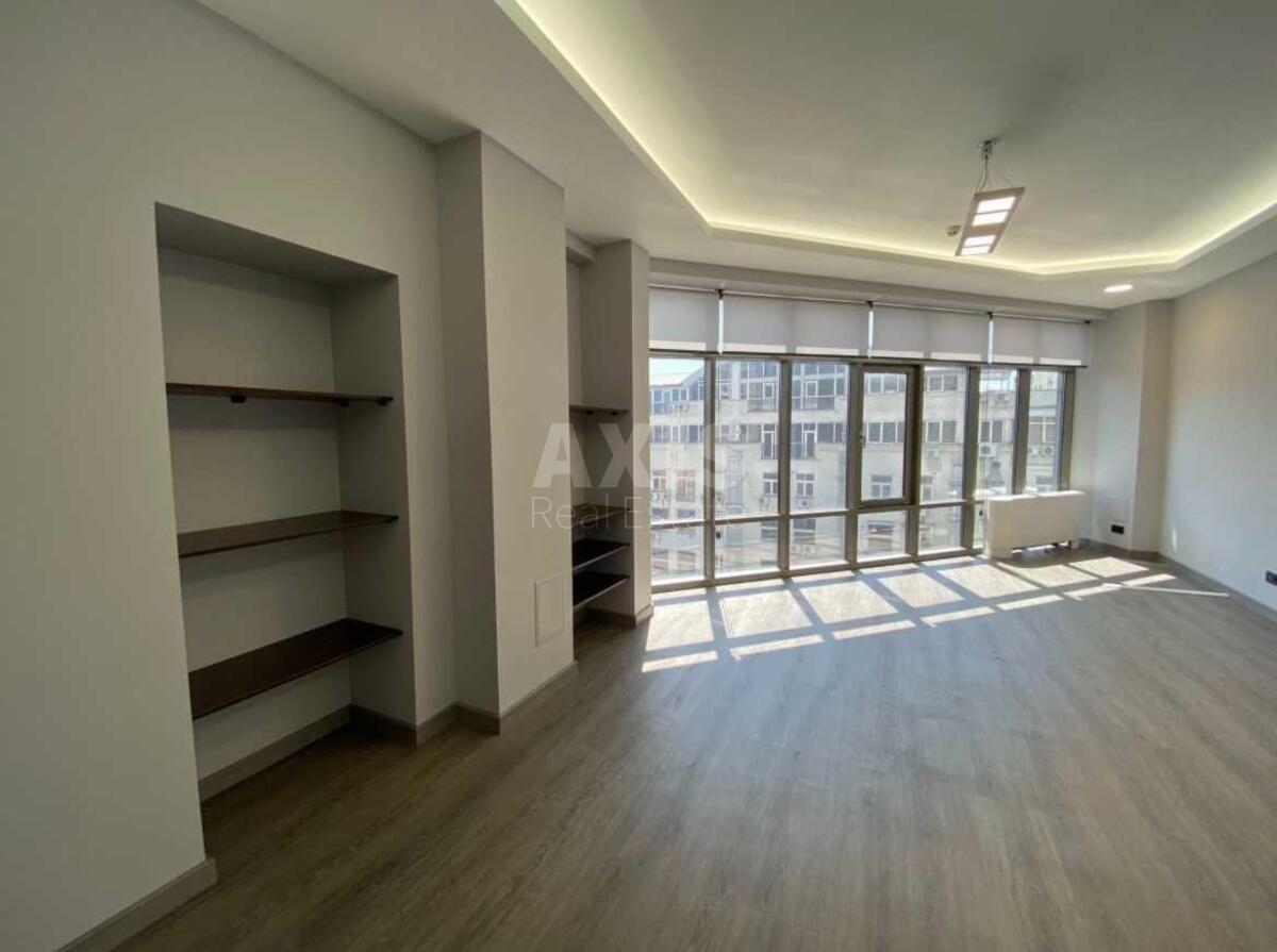 Office vul. Velyka Vasyl'kivs'ka 72, 182m2602865