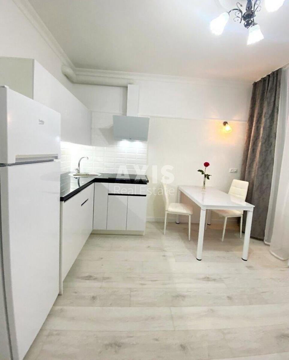 1k apartment vul. Radchenka Petra 27