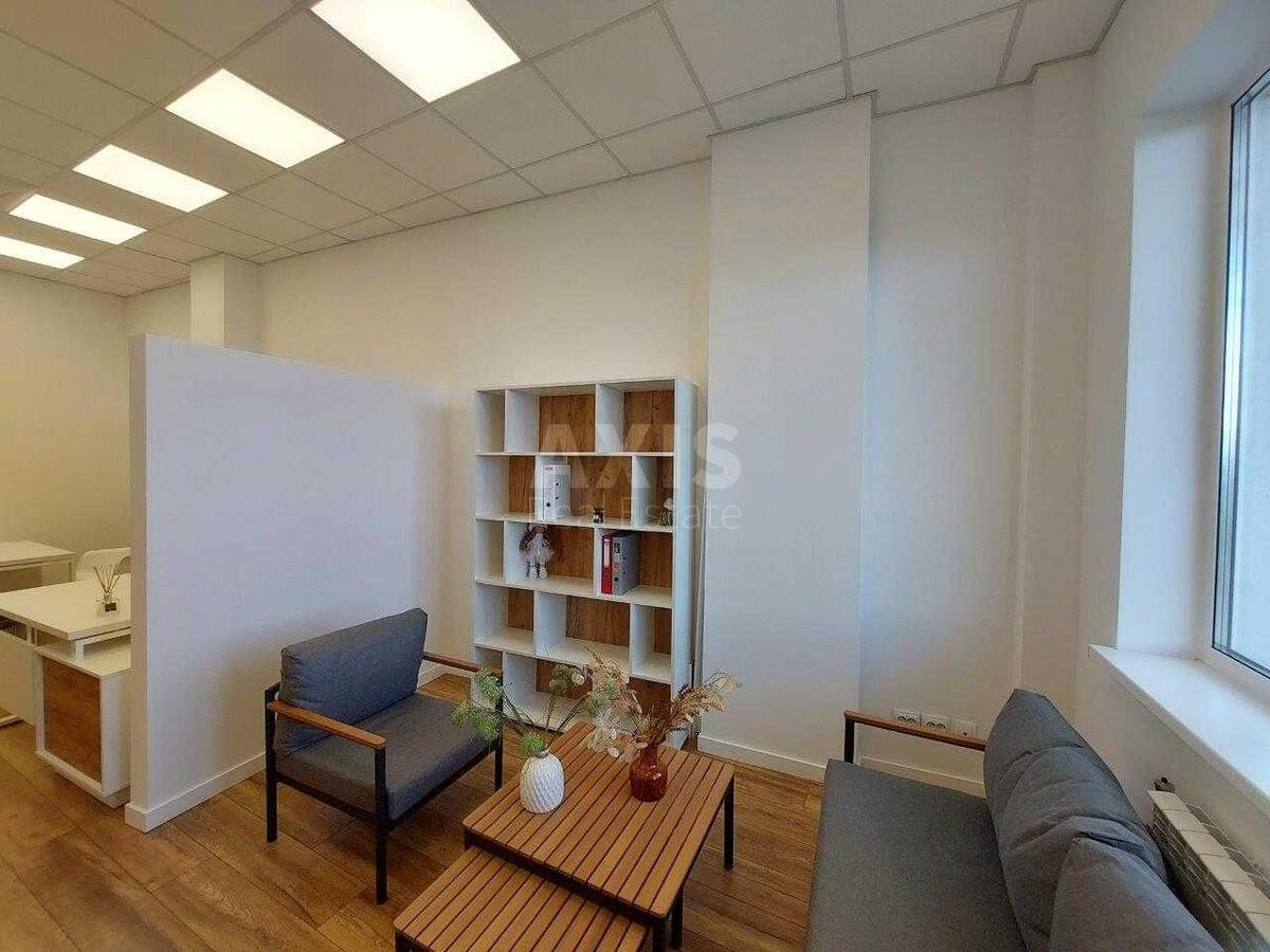 Office vul. Kostjantynivs'ka 75, 55m20