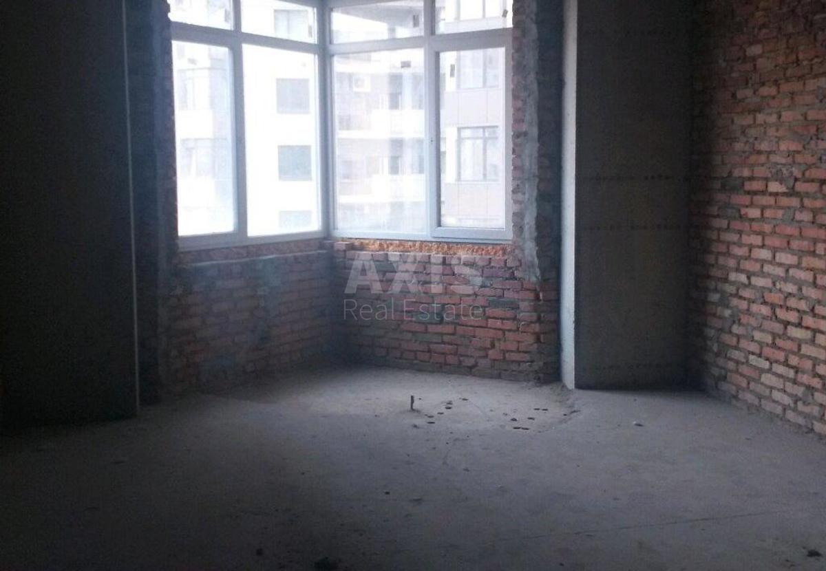 3k apartment vul. Dragomyrova Myhajla 18