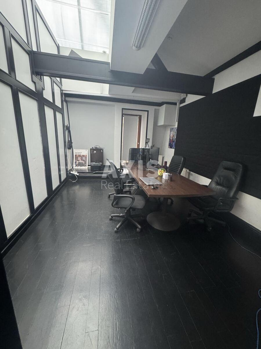 Office vul. Zhyljans'ka 72А, 140m2468631