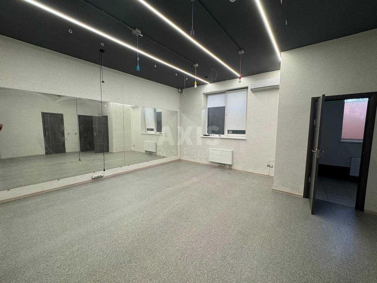 Office vul. Lebedjeva Akademika 1, 91m2601935