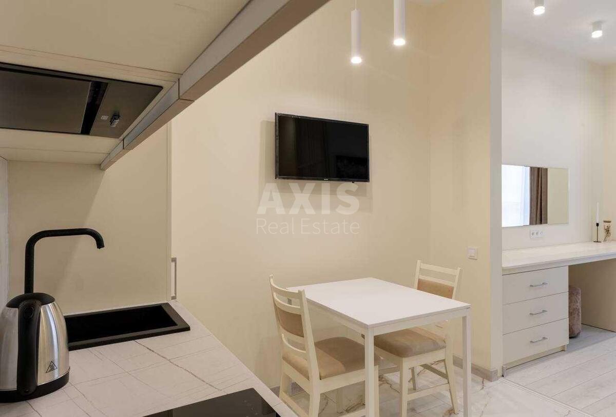1k apartment vul. Dragomyrova Myhajla 4Б15