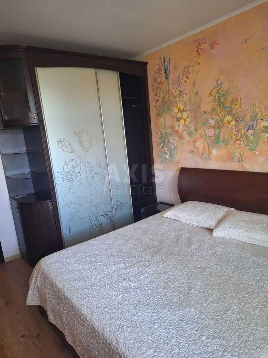 3k apartment vul. Puljuja Ivana 1625596