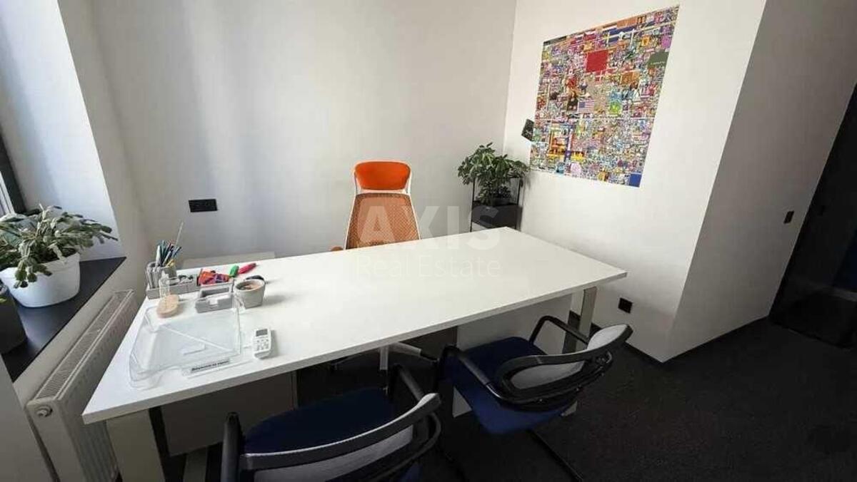 Office vul. Rostyslavska 11, 1130m2625845