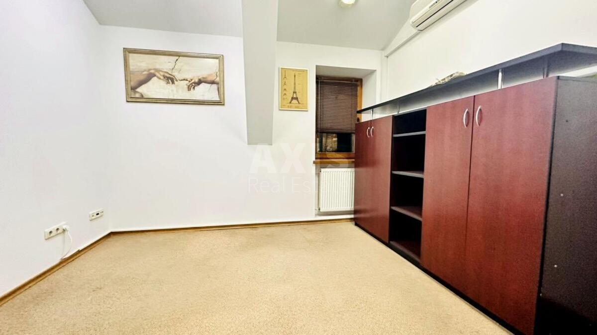 Office vul. Petrivs'ka 19, 150m26263513