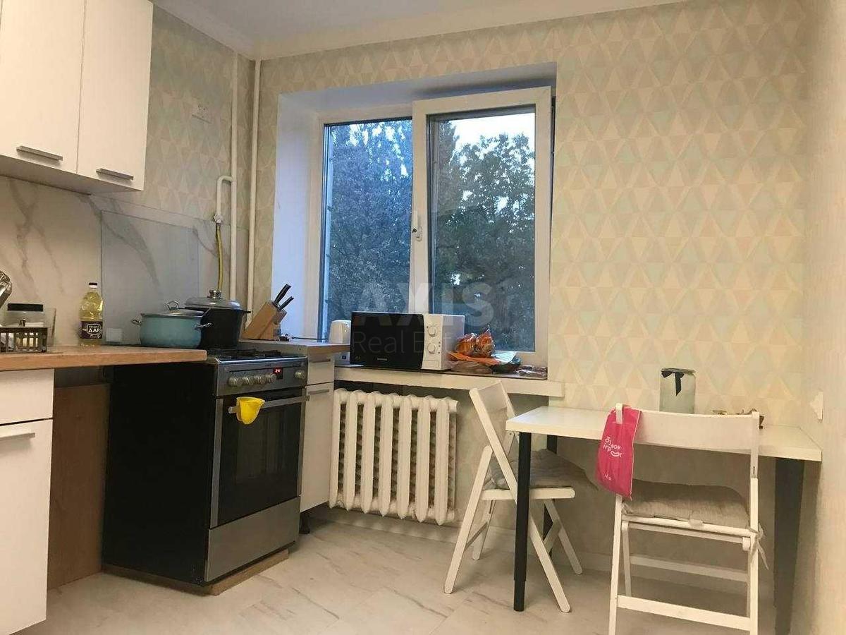 3k apartment vul. Borshhagivs'ka 2100