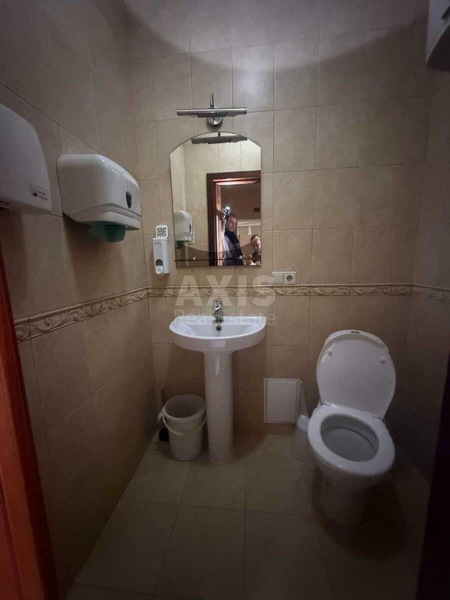 Office vul. Shymanovs'kogo Vitalija 2/1, 151m26241615