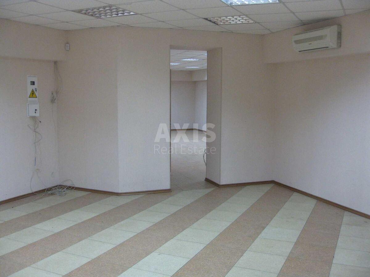 Объект торговли ул. Драгоманова 17, 98м2616551