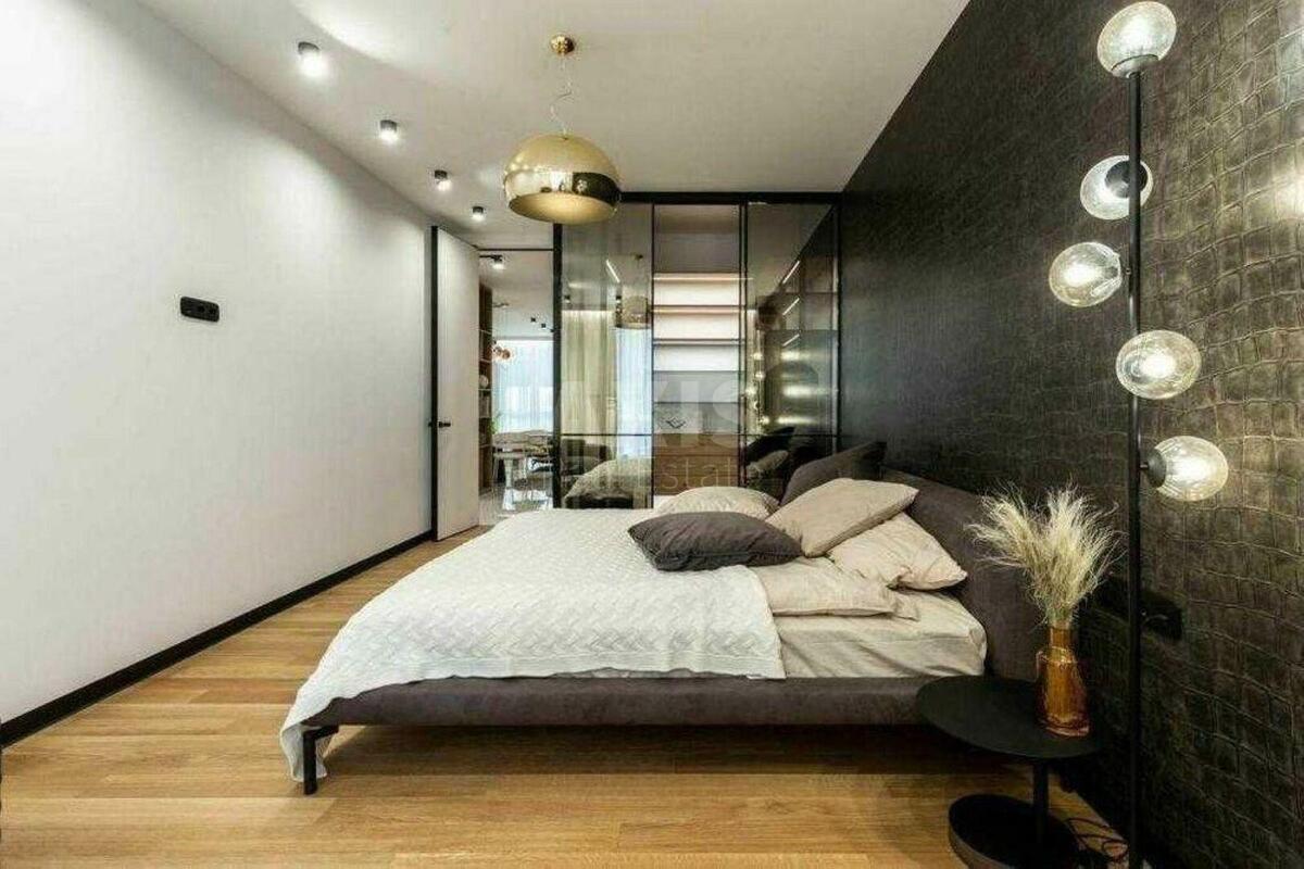 3k apartment vul. Kudri Ivana 10