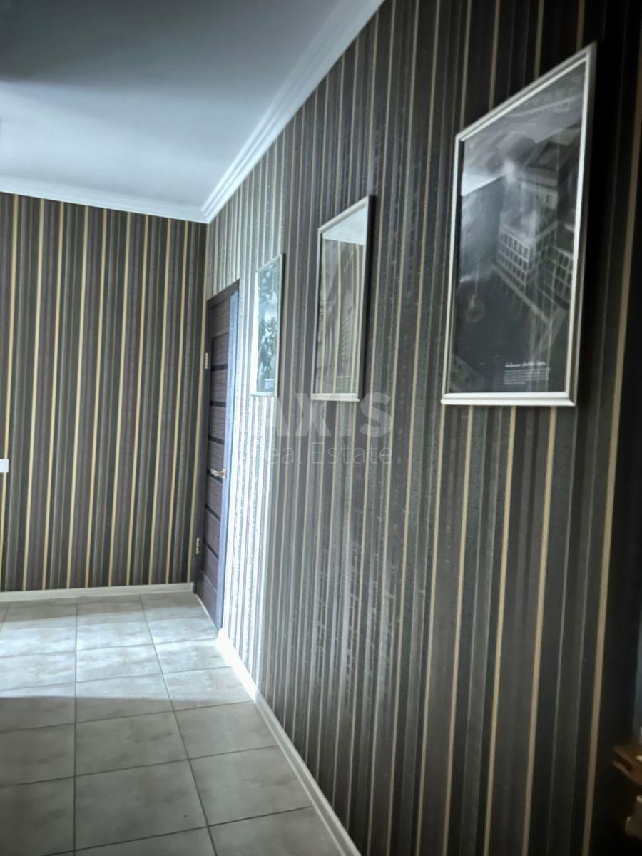 Office vul. Oleny Pchilky 8, 120m2584388