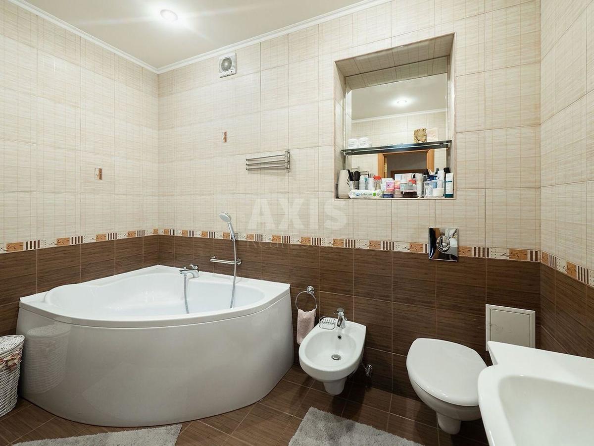 2k apartment vul. Saperno-Slobids'ka 223