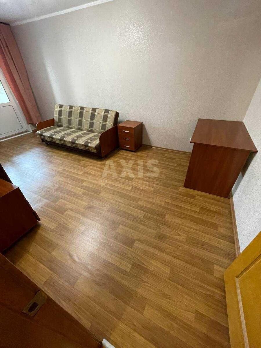 1k apartment vul. Svitlyc'kogo 283
