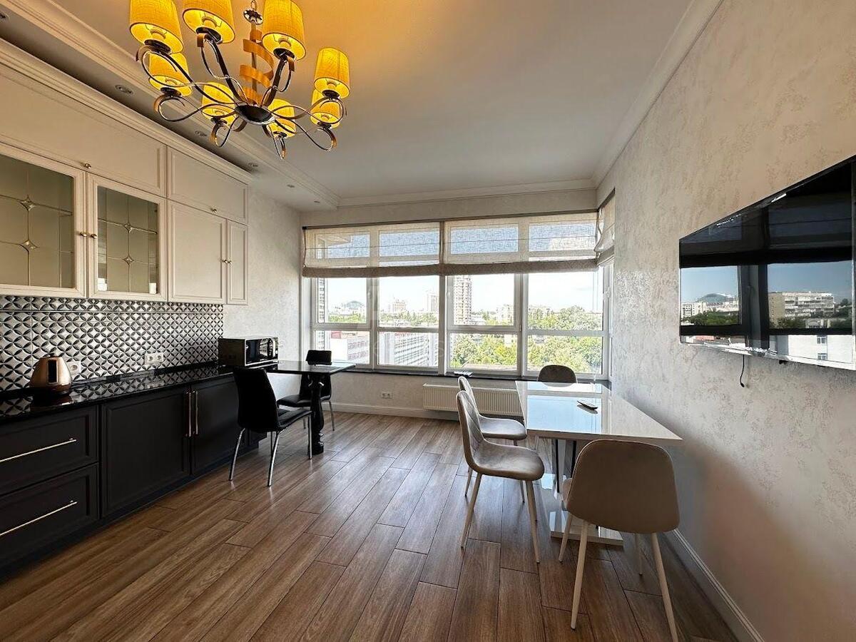 3k apartment uzv. Klovs'kyj 78