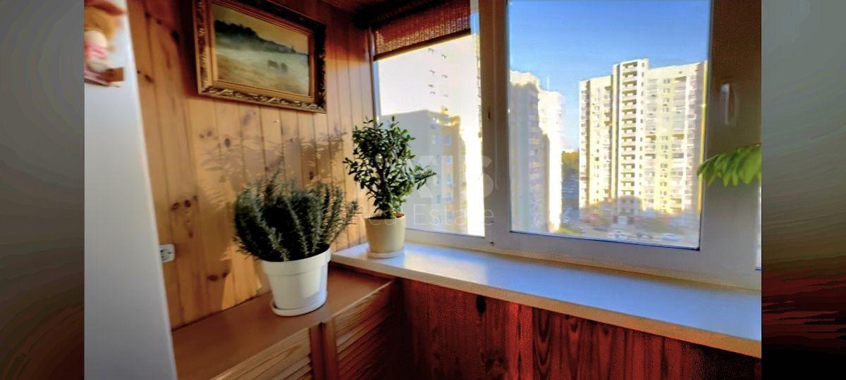 2k apartment vul. Myhajla Maksymovycha 9А5