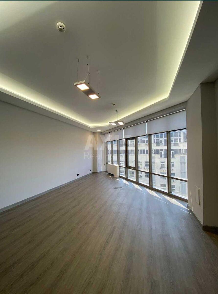 Office vul. Velyka Vasyl'kivs'ka 72, 182m2602862