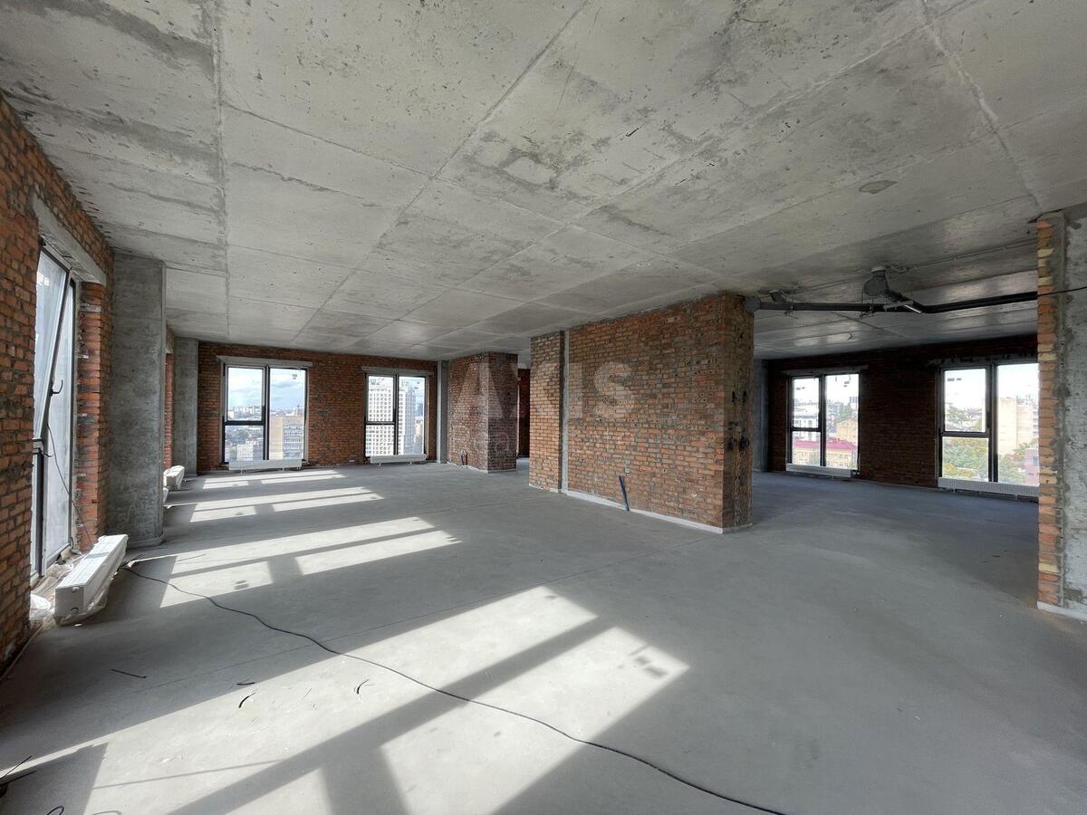 4k apartment vul. Volodymyrs'ka 86А