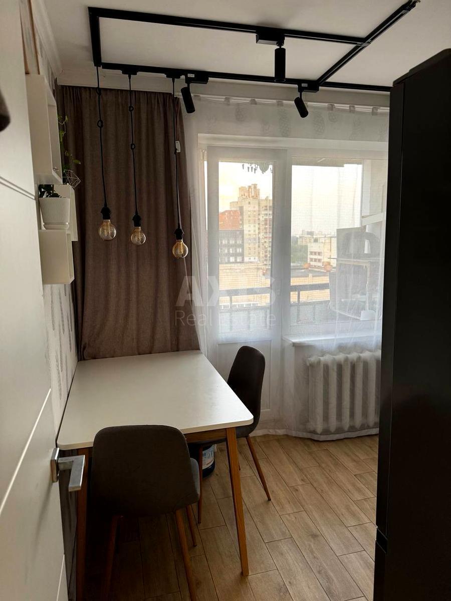 1k apartment pr-t Berestejskij 93638234