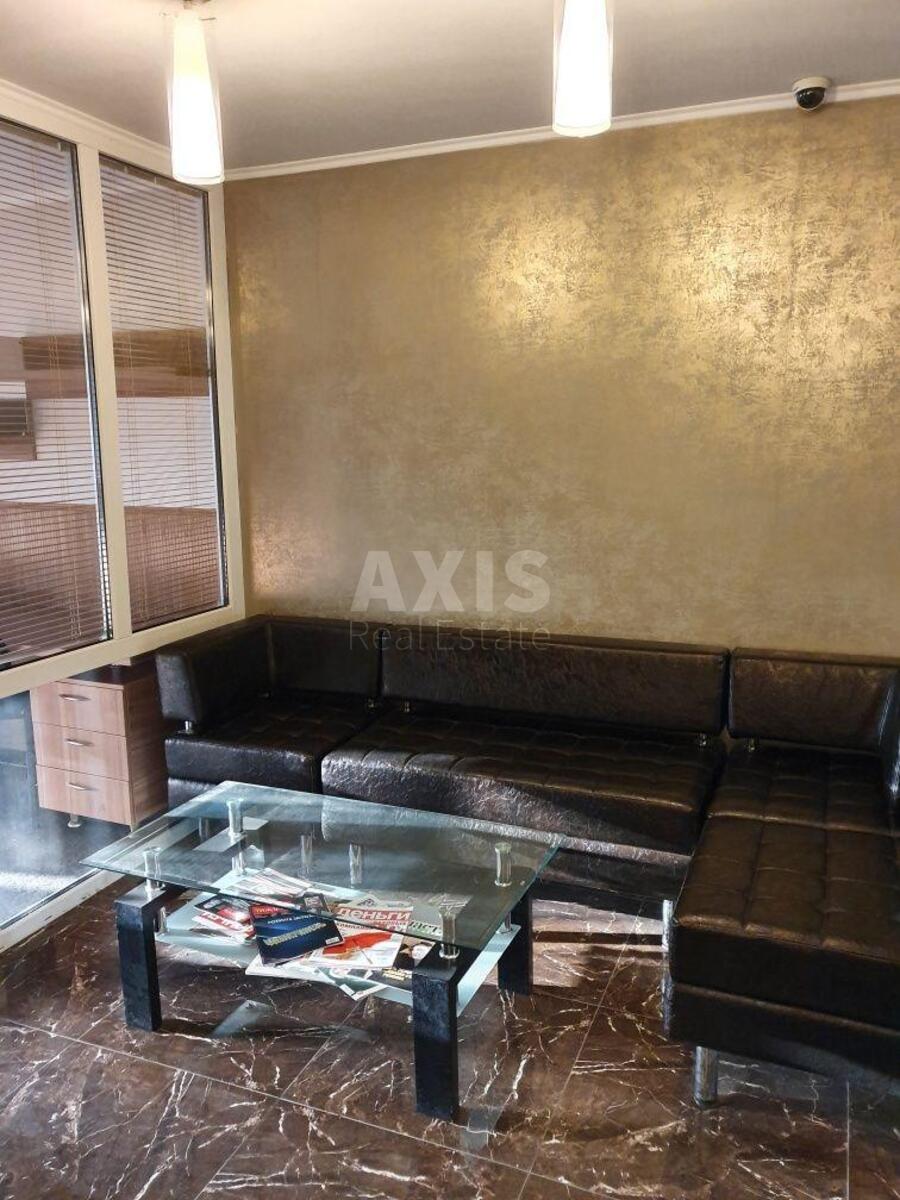 Office vul. Mezhygirs'ka 2А, 90m23