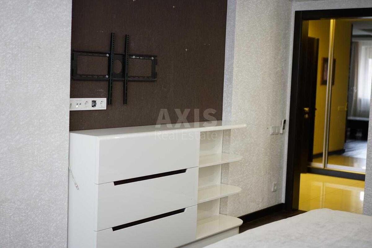 1k apartment vul. Golosii'vs'ka 13Б7