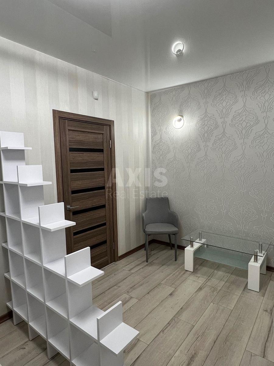 1k apartment vul. Yulia Zdanovska 46/16