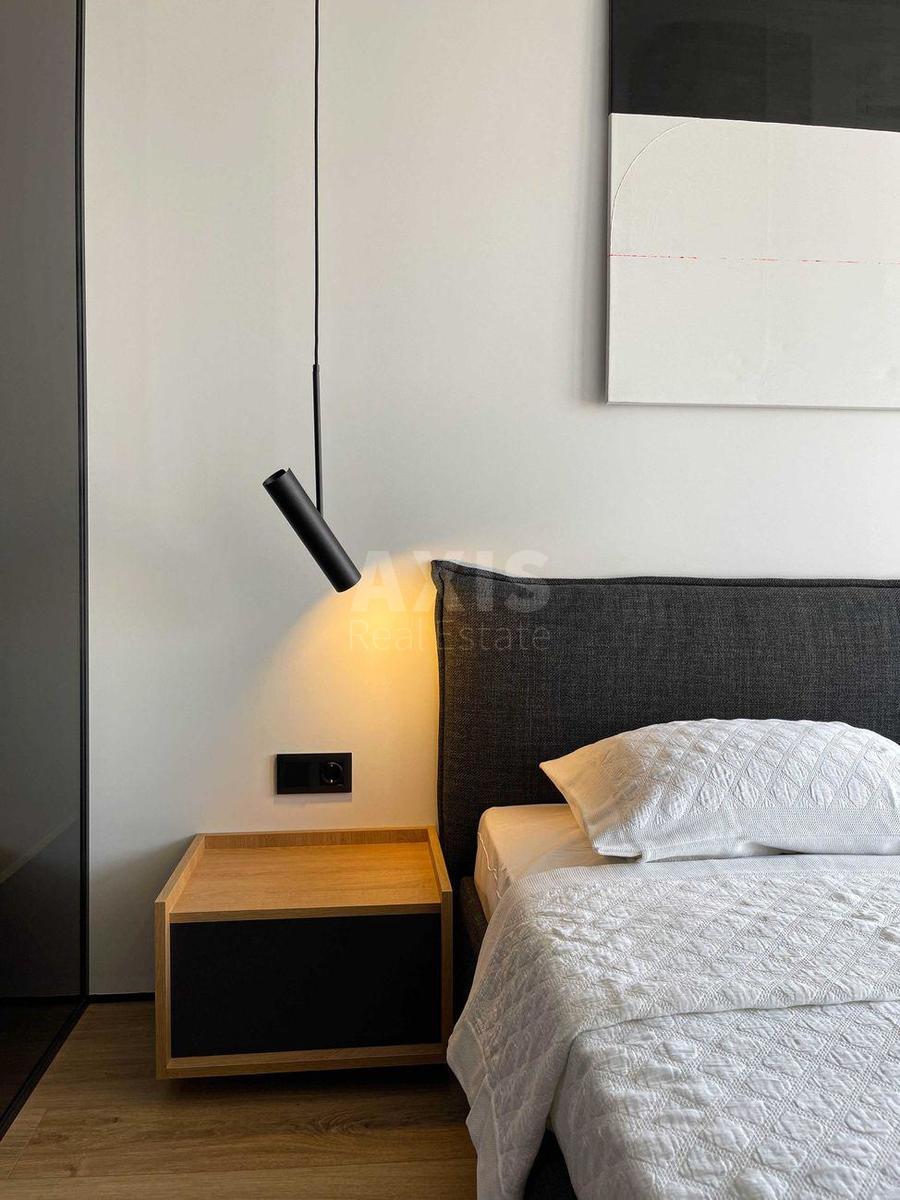 2k apartment vul. Revuc'kogo 402