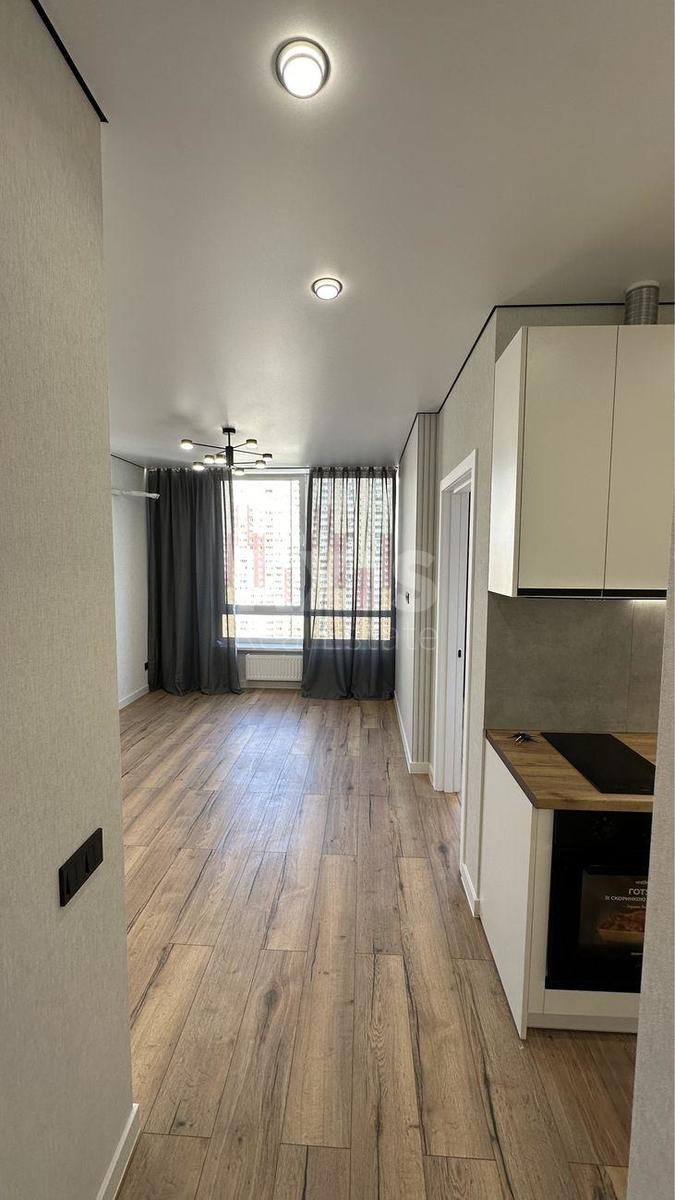 1k apartment vul. Rodyny Kristeriv 201